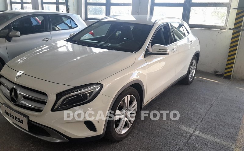 Mercedes-Benz GLA 2.2 CDi  220 4Matic