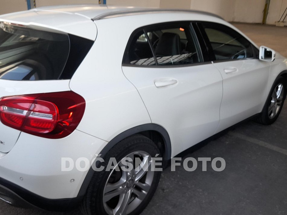 Mercedes-Benz GLA 2.2 CDi  220 4Matic