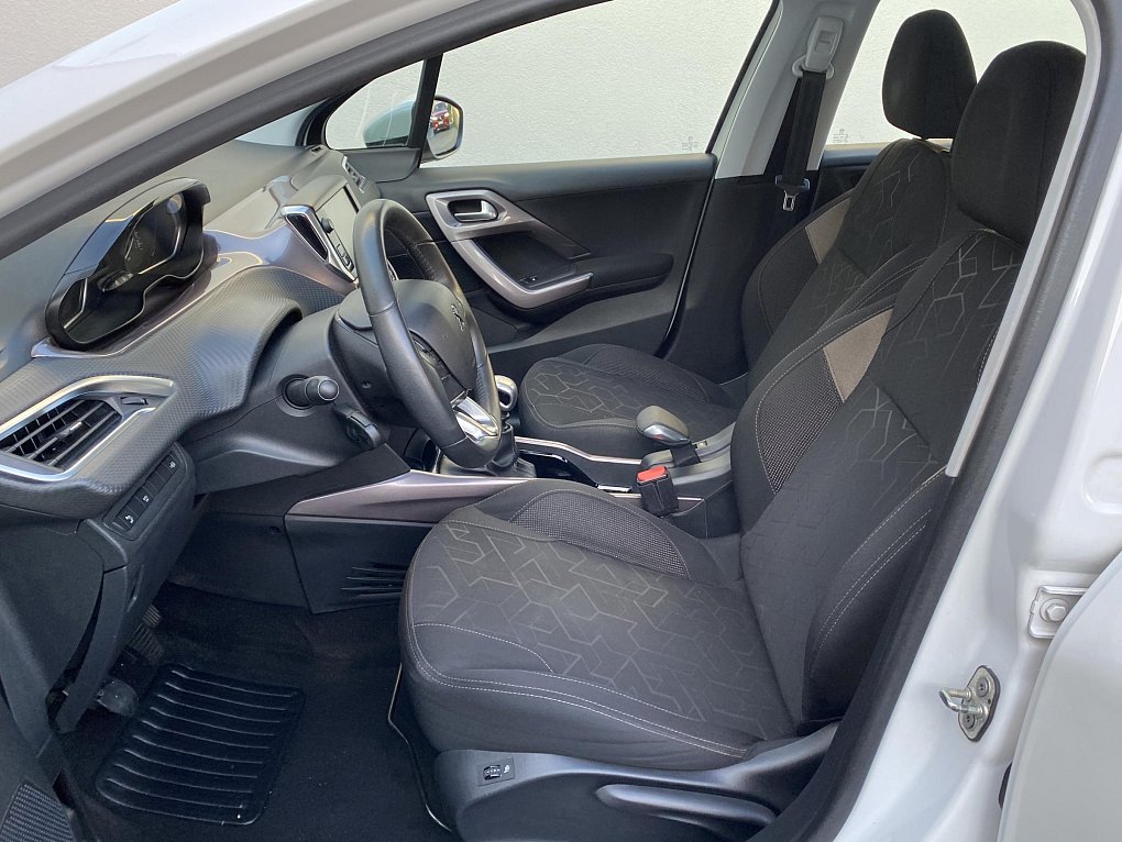 Peugeot 2008 1.6 e-HDi 