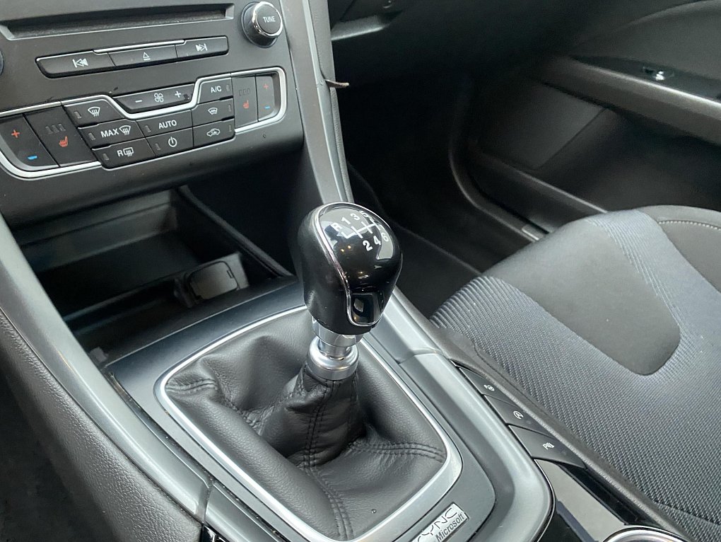 Ford Mondeo 1.5 EB Titanium