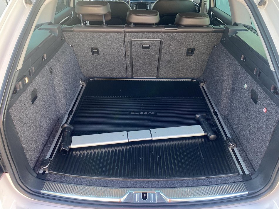 Škoda Superb II 2.0 TDi L&K