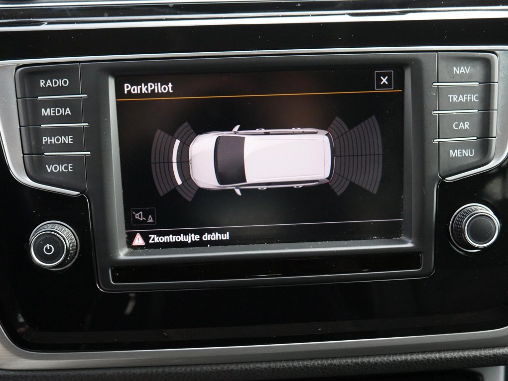 Volkswagen Touran 2.0 TDi 