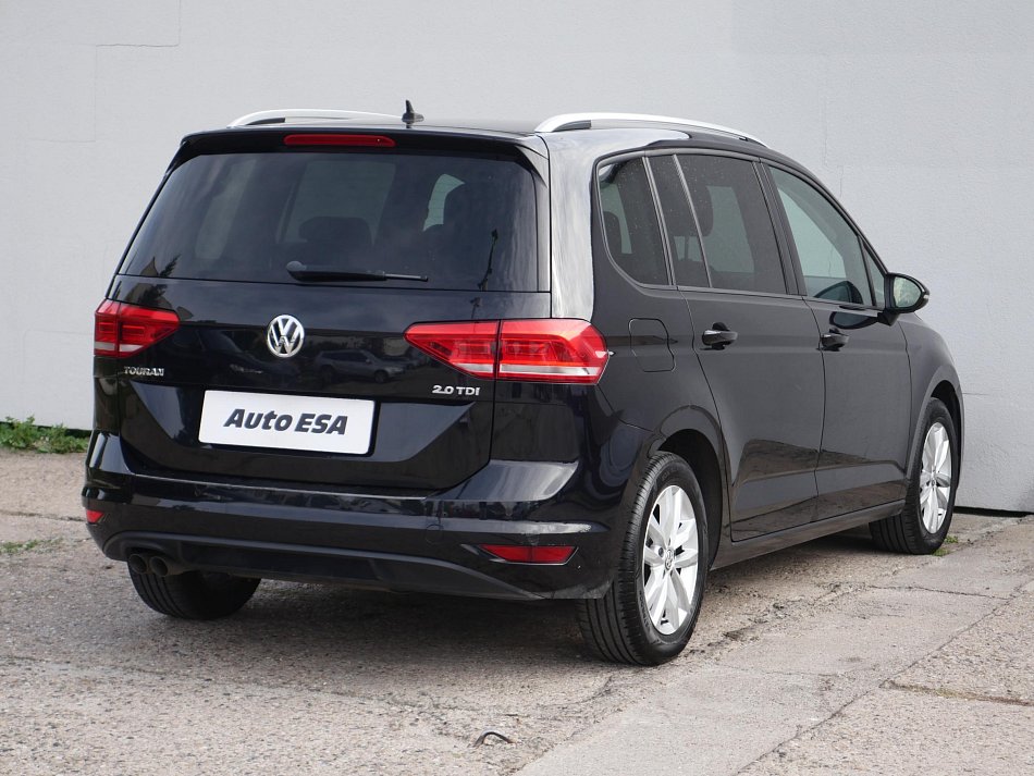 Volkswagen Touran 2.0 TDi 