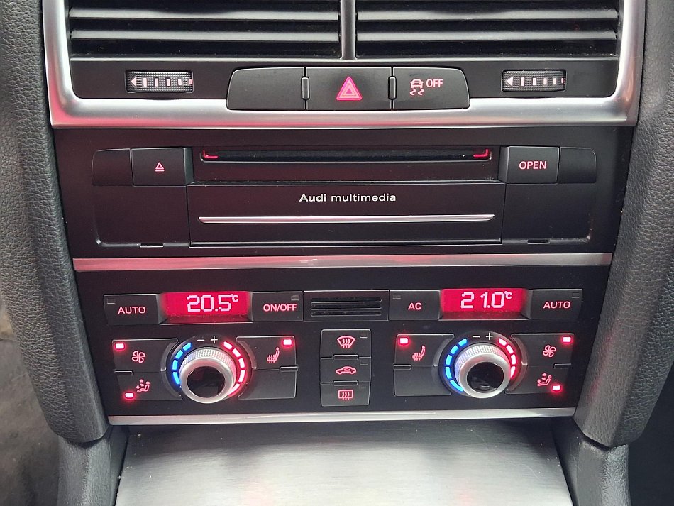 Audi Q7 3.0 TDi  Quattro