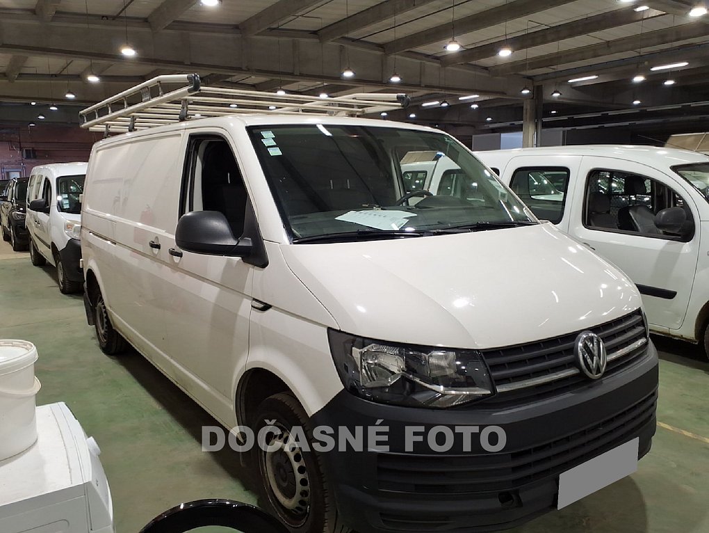 Volkswagen Transporter 2.0TDi  L2H1