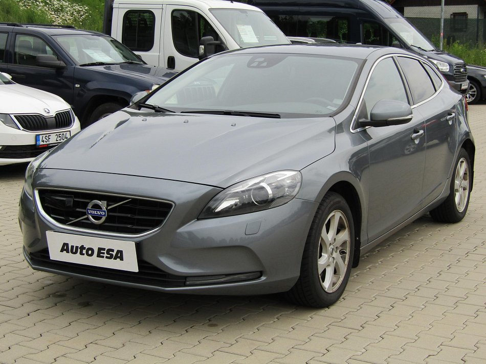 Volvo V40 2.0D 