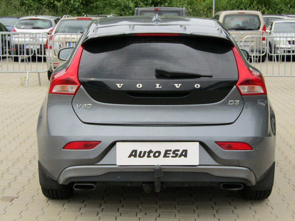Volvo V40 2.0D 