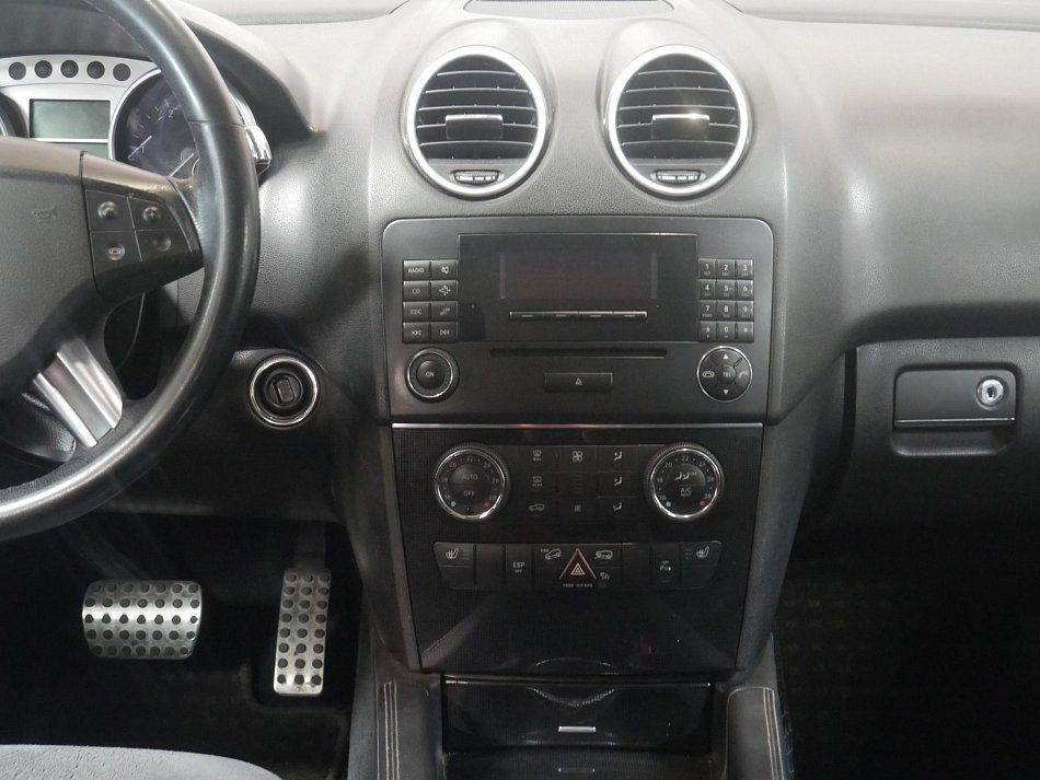 Mercedes-Benz Třída M 3.0 CDi  ML320 4Mat