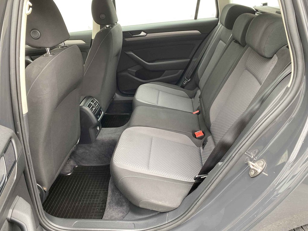 Volkswagen Passat 2.0 TDi 