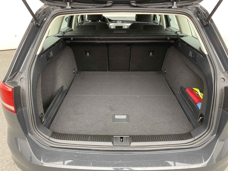 Volkswagen Passat 2.0 TDi 