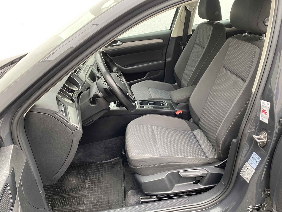 Volkswagen Passat 2.0 TDi 