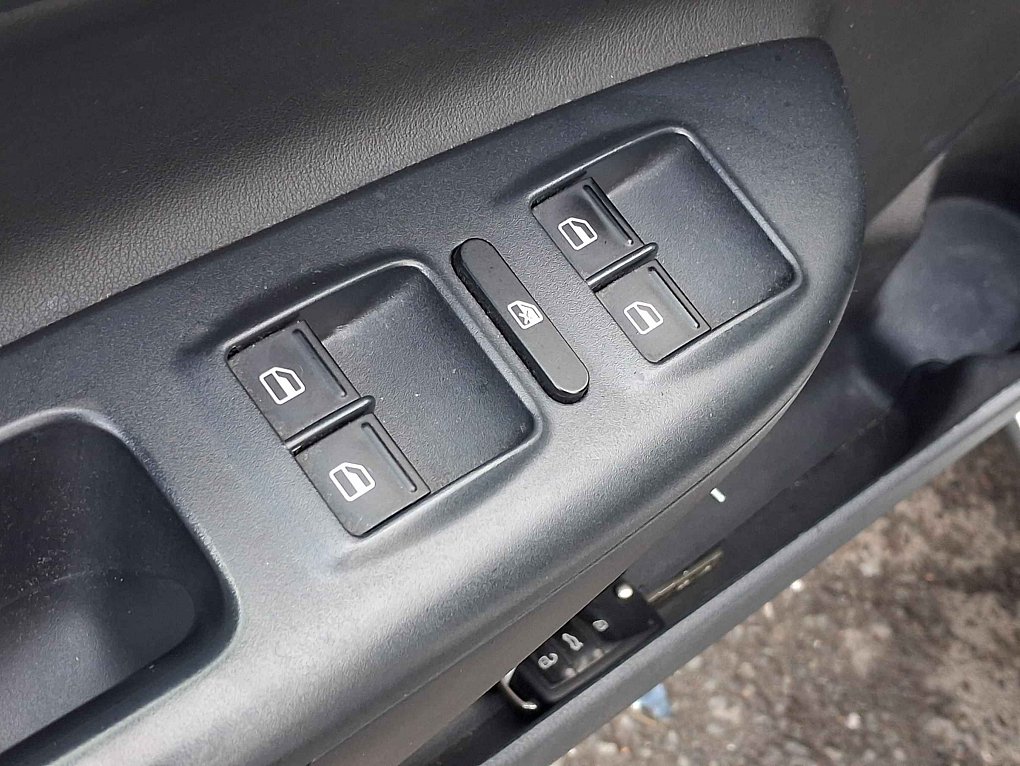 Škoda Octavia II 2.0 TDi Scout 4x4