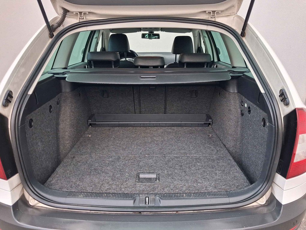 Škoda Octavia II 2.0 TDi Scout 4x4