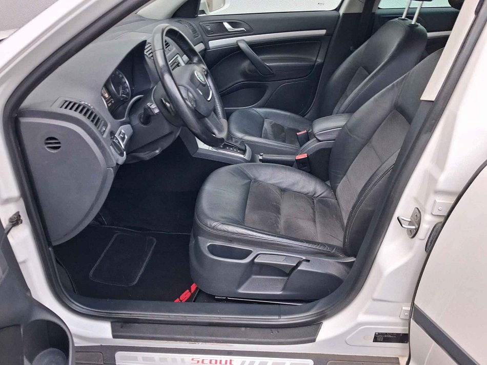 Škoda Octavia II 2.0 TDi Scout 4x4