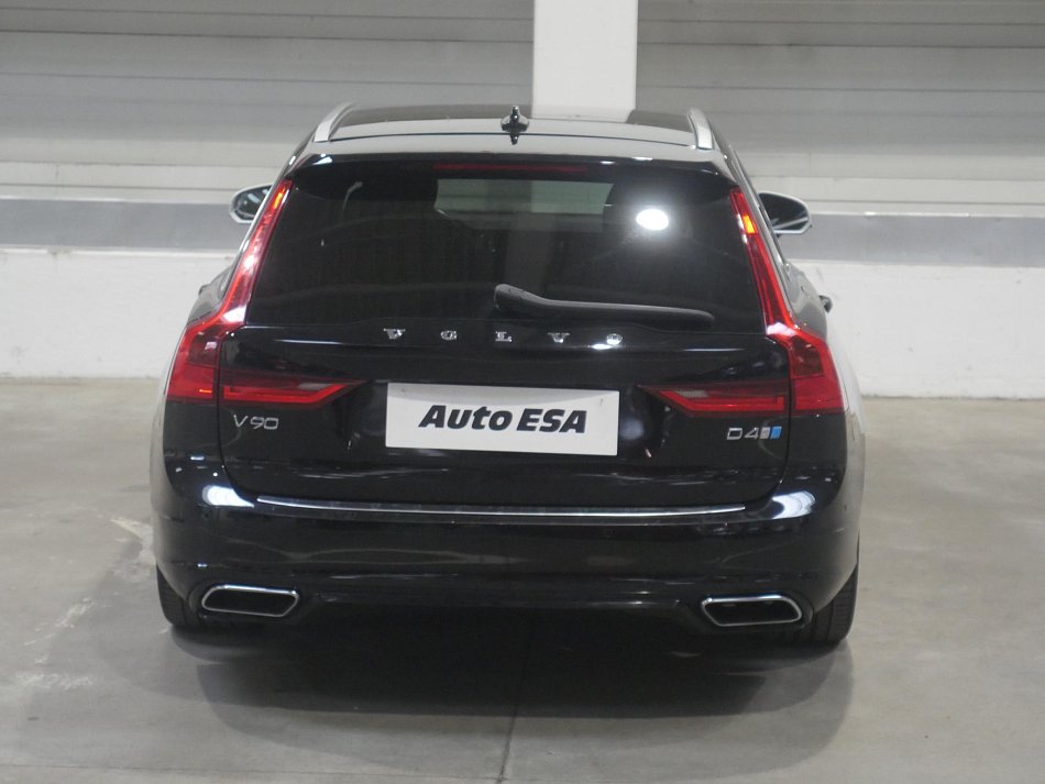 Volvo V90 2.0D4 