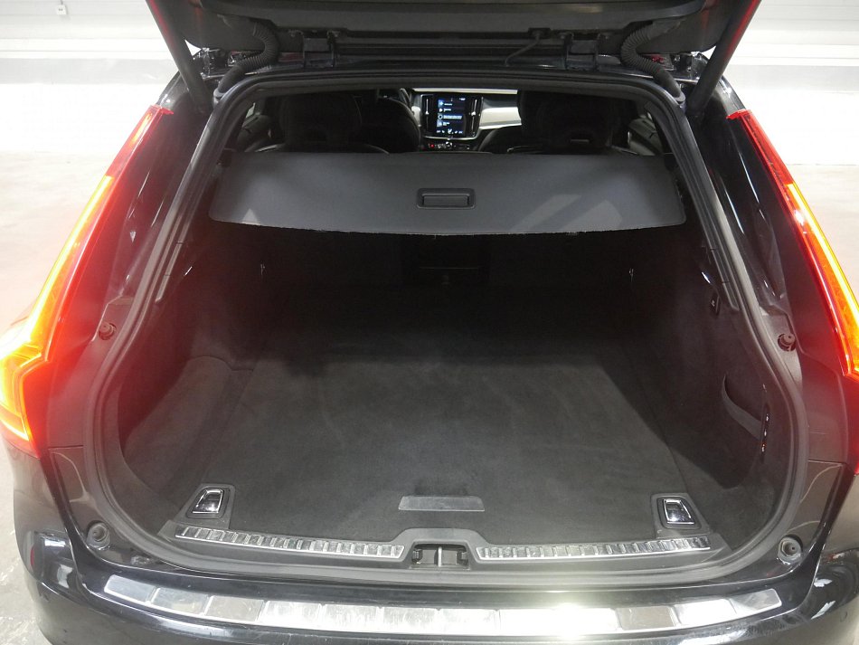 Volvo V90 2.0D4 