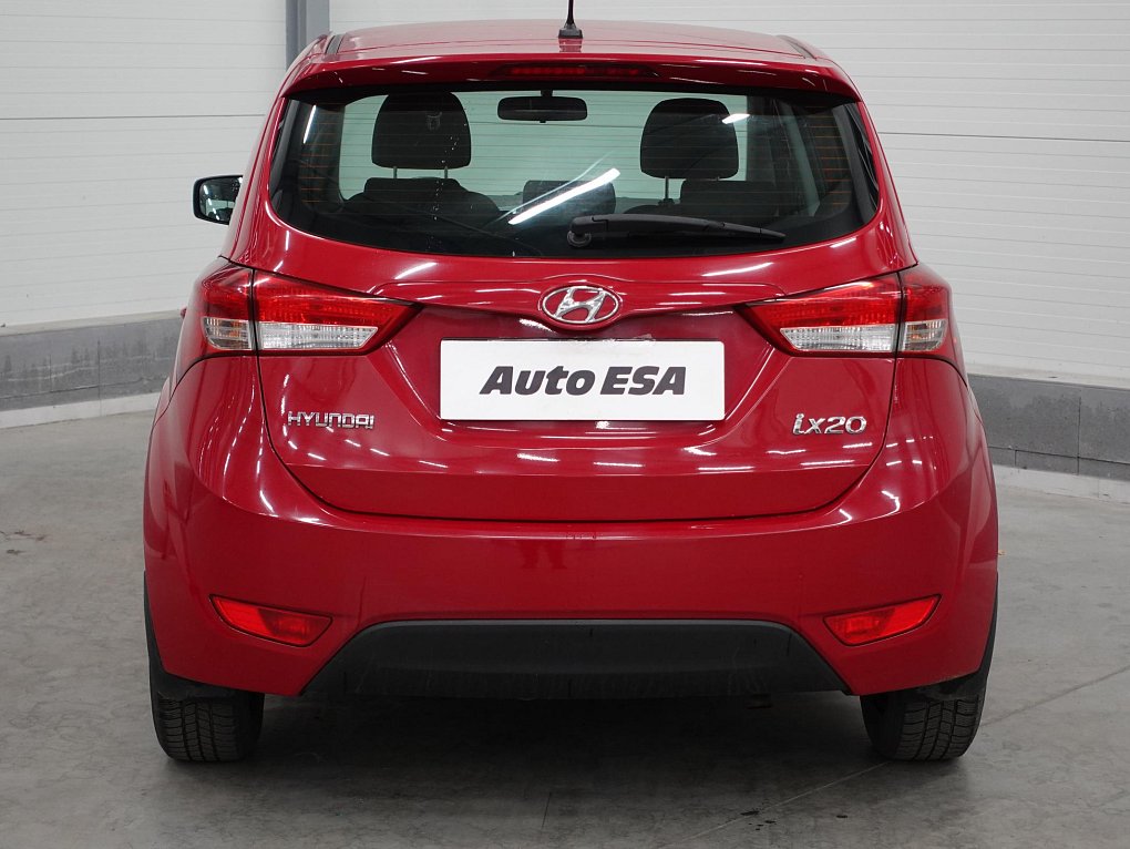 Hyundai Ix20 1.6i 