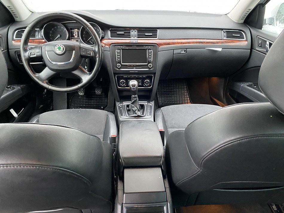 Škoda Superb II 2.0TDi Elegance