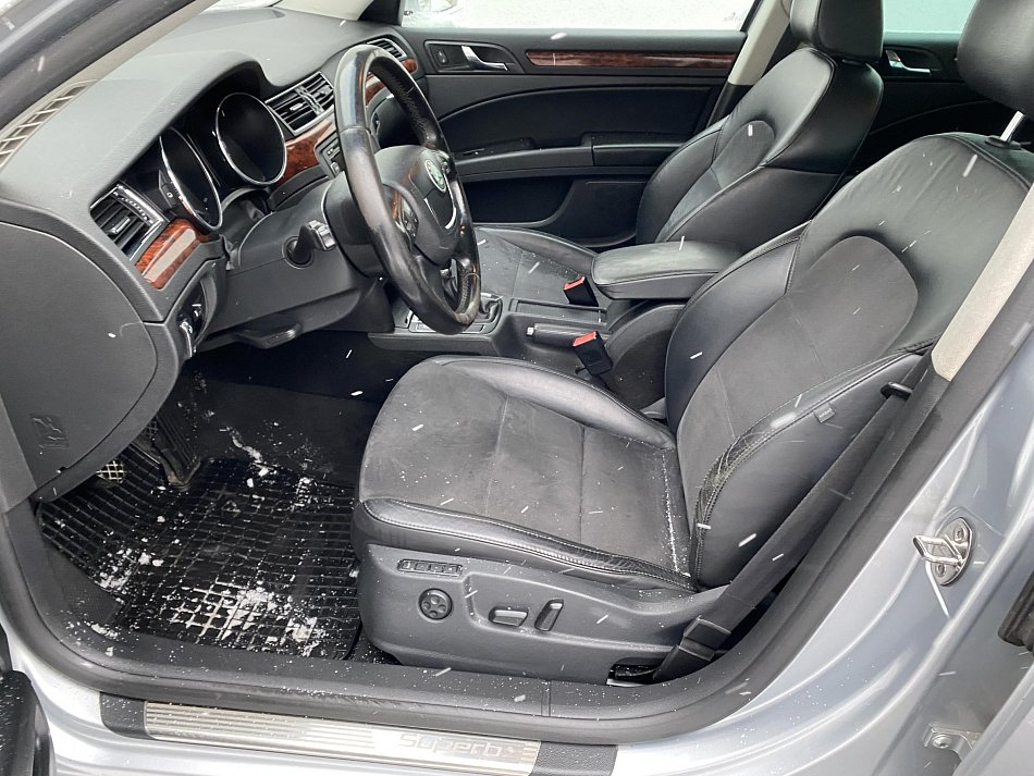 Škoda Superb II 2.0TDi Elegance