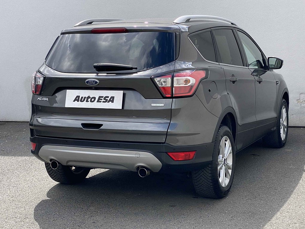 Ford Kuga 1.5 EB Titanium