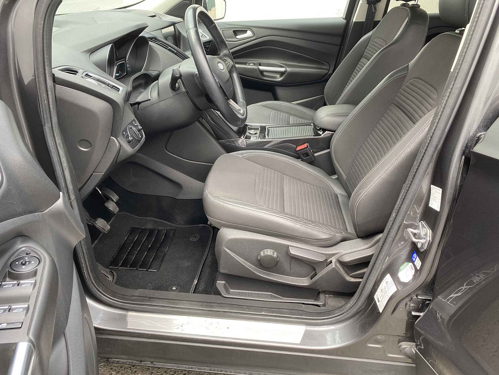 Ford Kuga 1.5 EB Titanium
