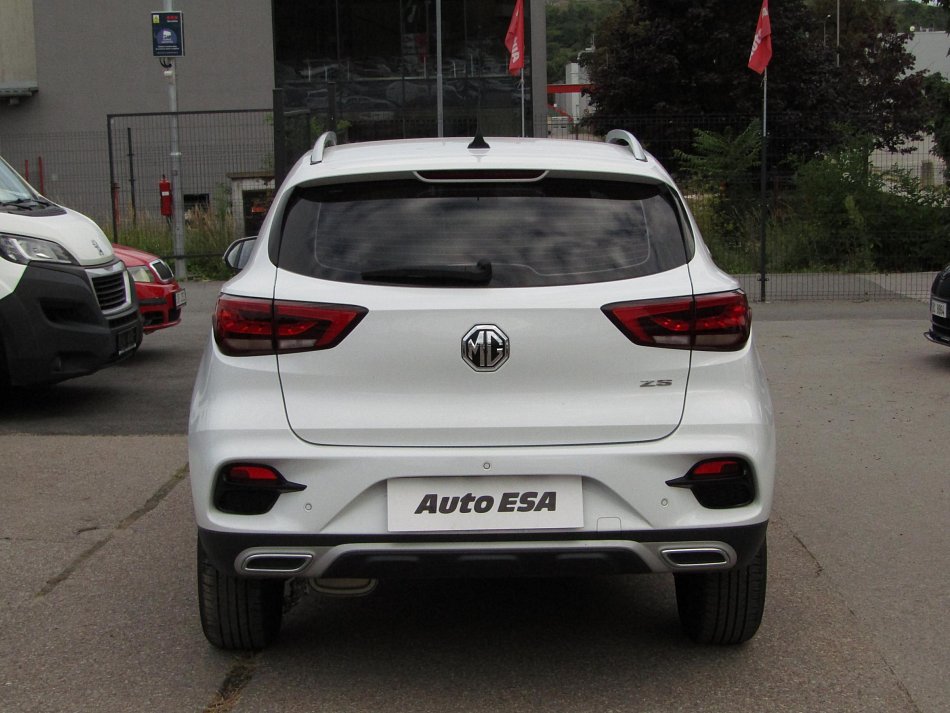 MG ZS 1.5i 