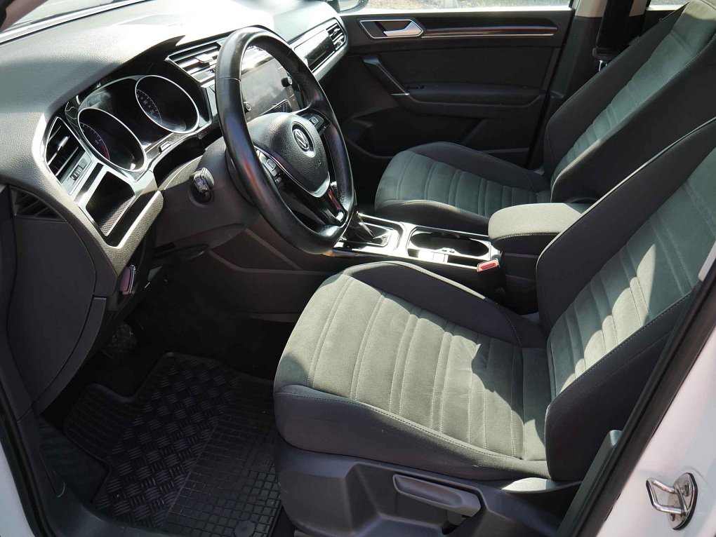 Volkswagen Touran 2.0TDi 