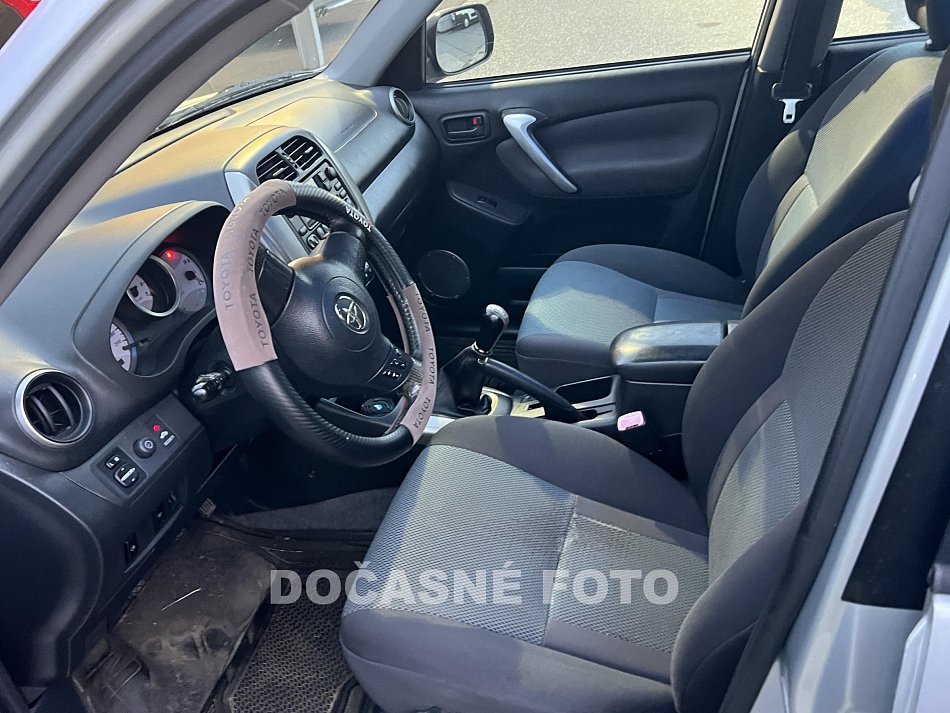 Toyota RAV4 2.0 d 