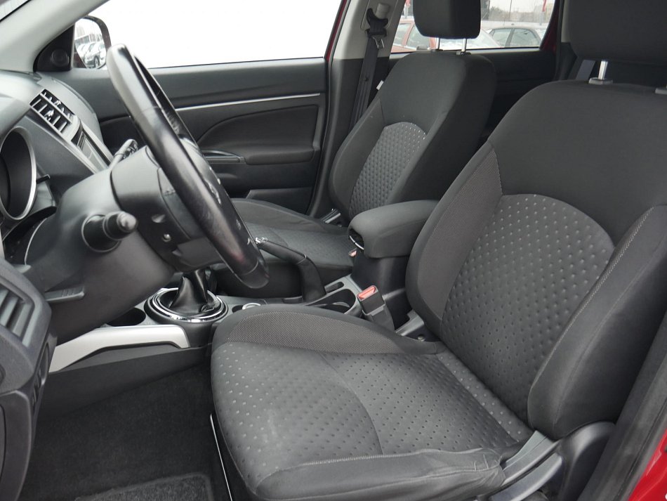 Mitsubishi ASX 1.8 DI-D  4x4