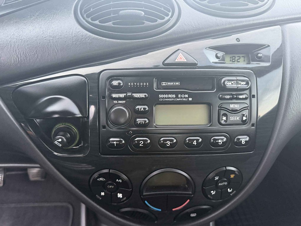Ford Focus 1.6 16V 