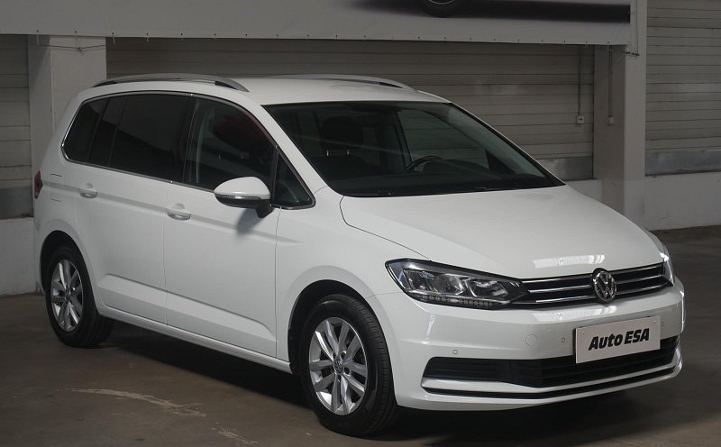 Volkswagen Touran 1.5 TSi 