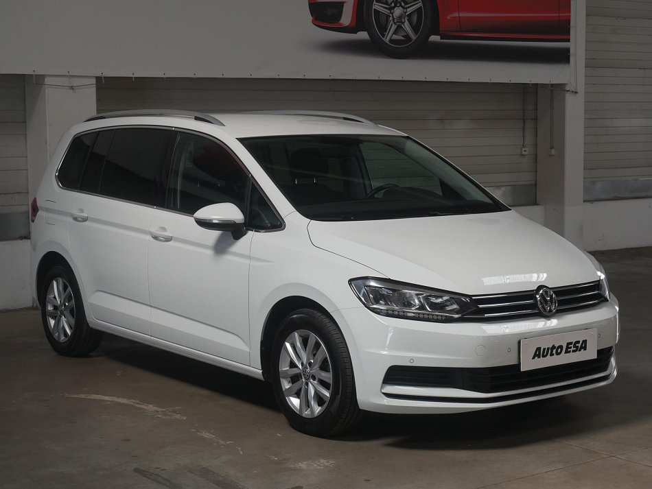 Volkswagen Touran 1.5 TSi 