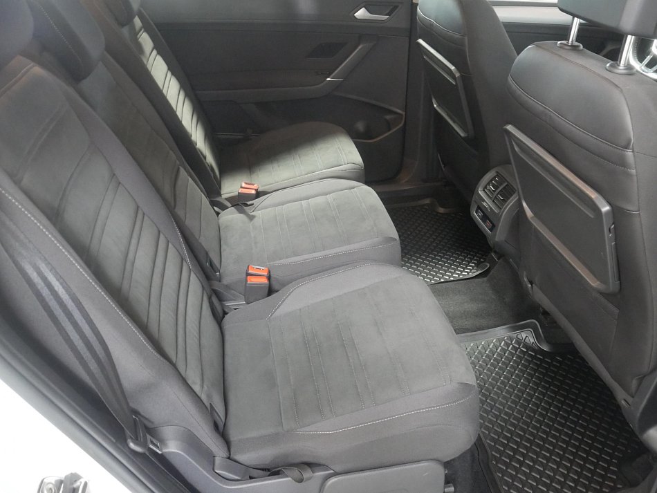 Volkswagen Touran 1.5 TSi 