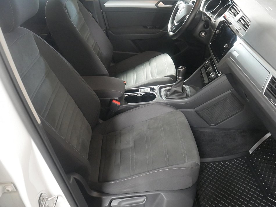 Volkswagen Touran 1.5 TSi 