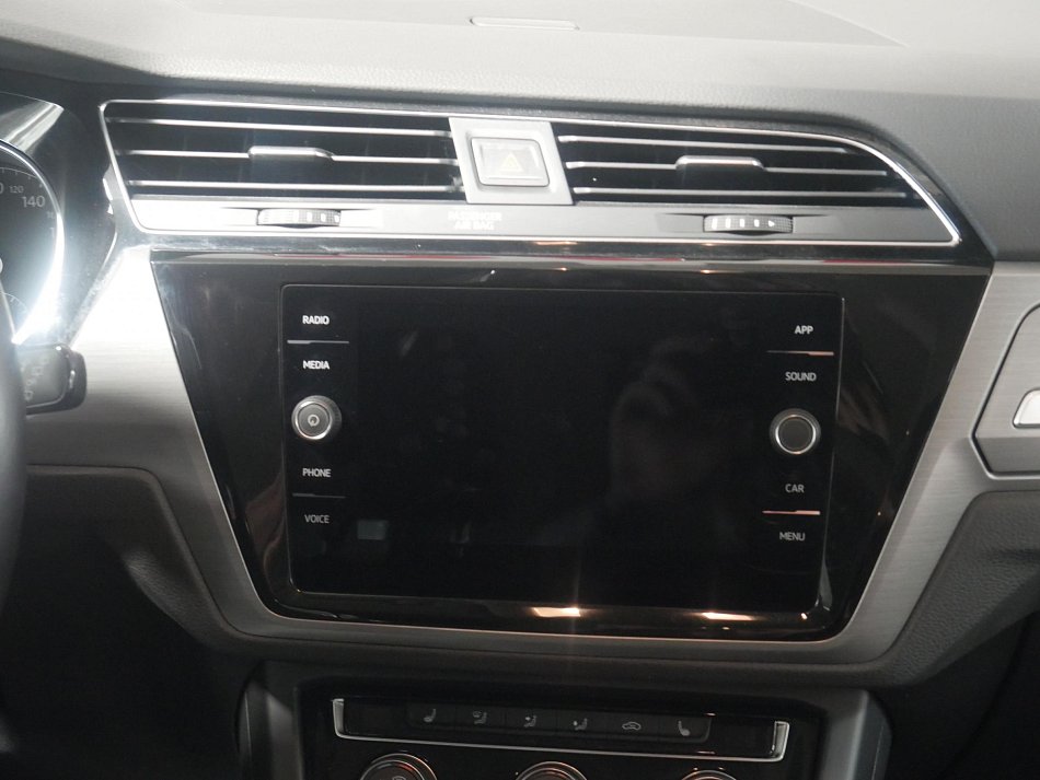 Volkswagen Touran 1.5 TSi 