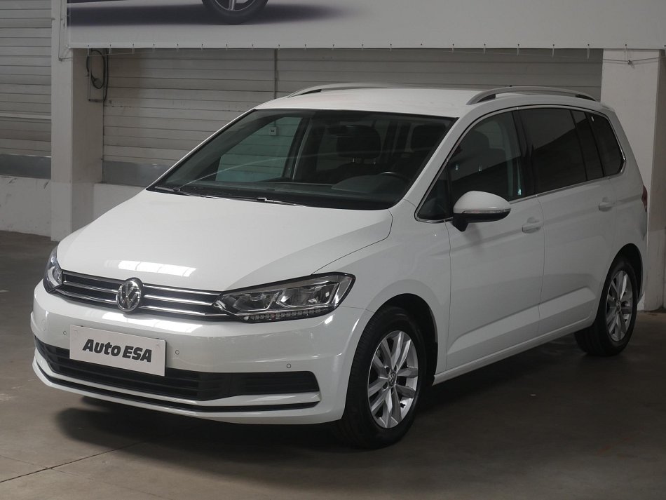 Volkswagen Touran 1.5 TSi 