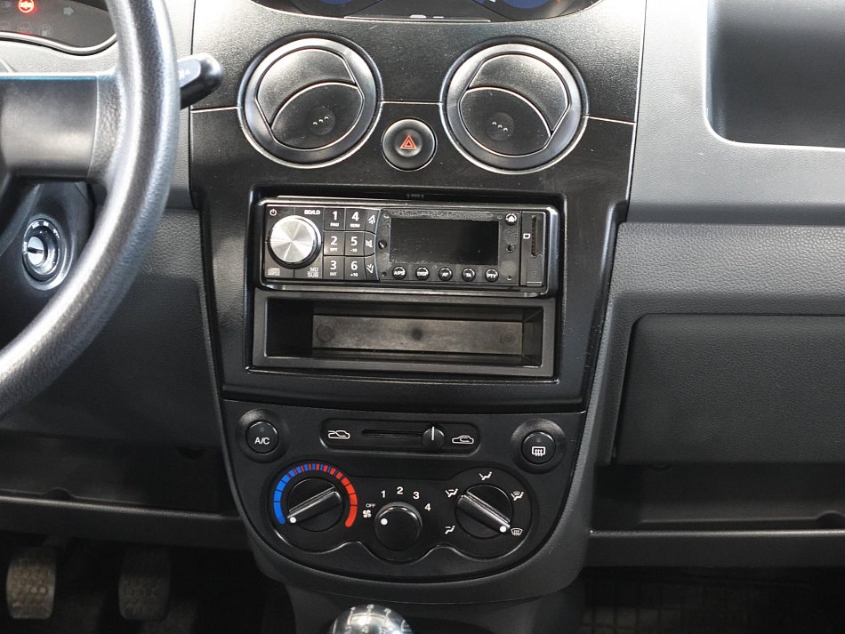 Chevrolet Spark 0.8i 