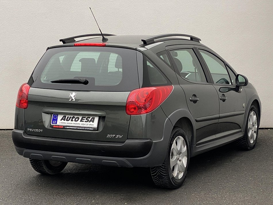 Peugeot 207 1.4 i Outdoor