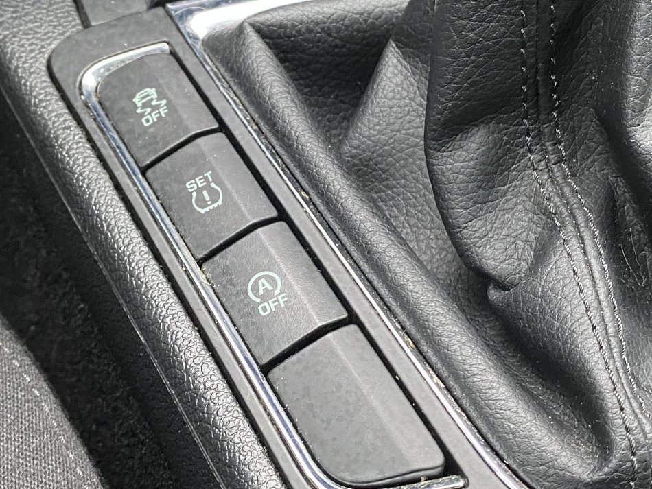 Škoda Superb II 2.0 TDi Elegance