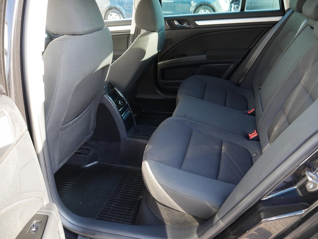 Škoda Superb II 2.0 TDi Ambition