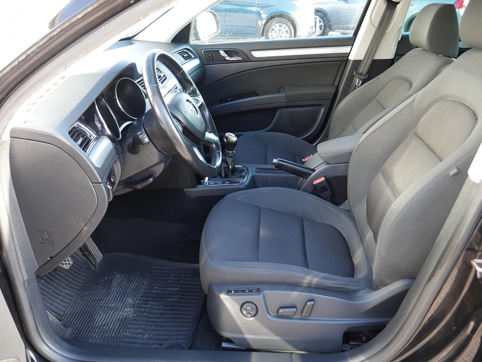 Škoda Superb II 2.0 TDi Ambition