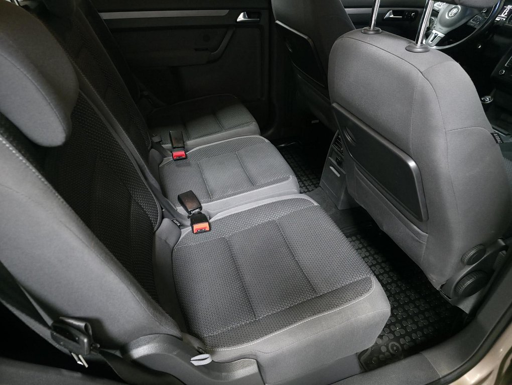 Volkswagen Touran 1.6 TDi 