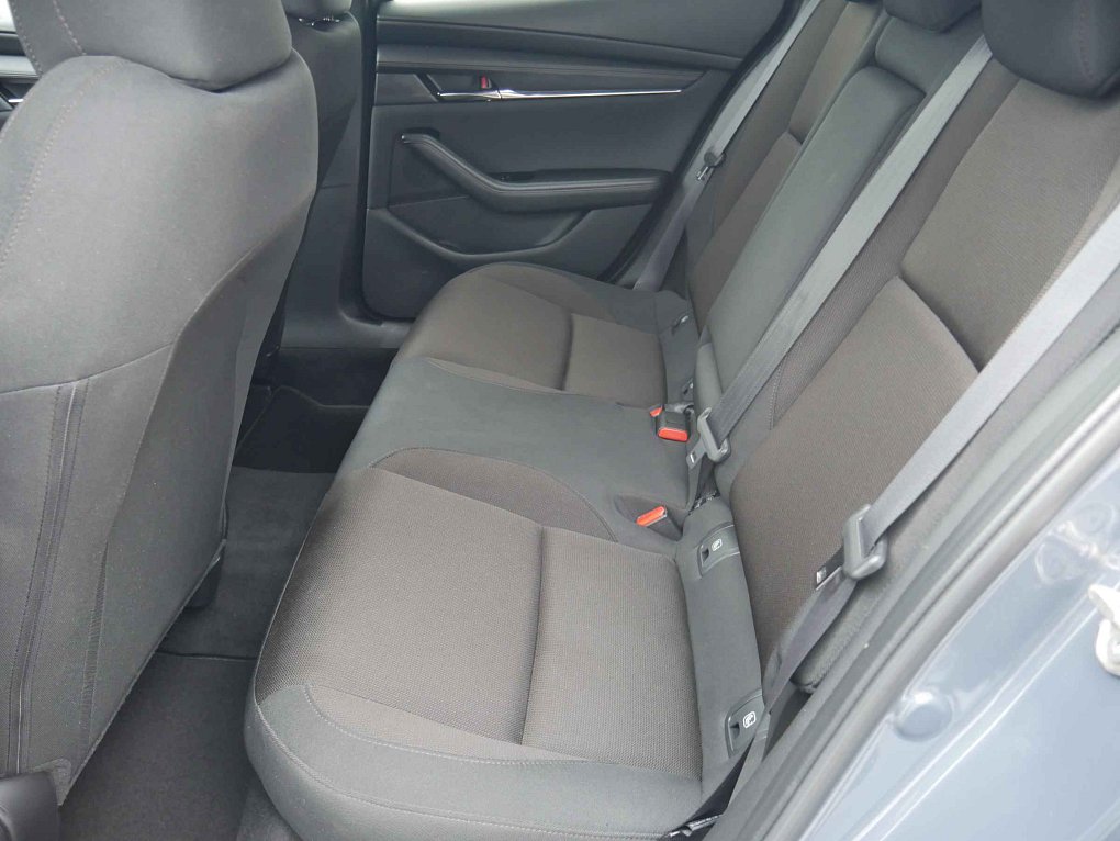 Mazda 3 2.0i 