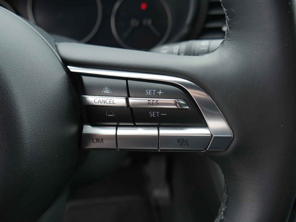 Mazda 3 2.0i 