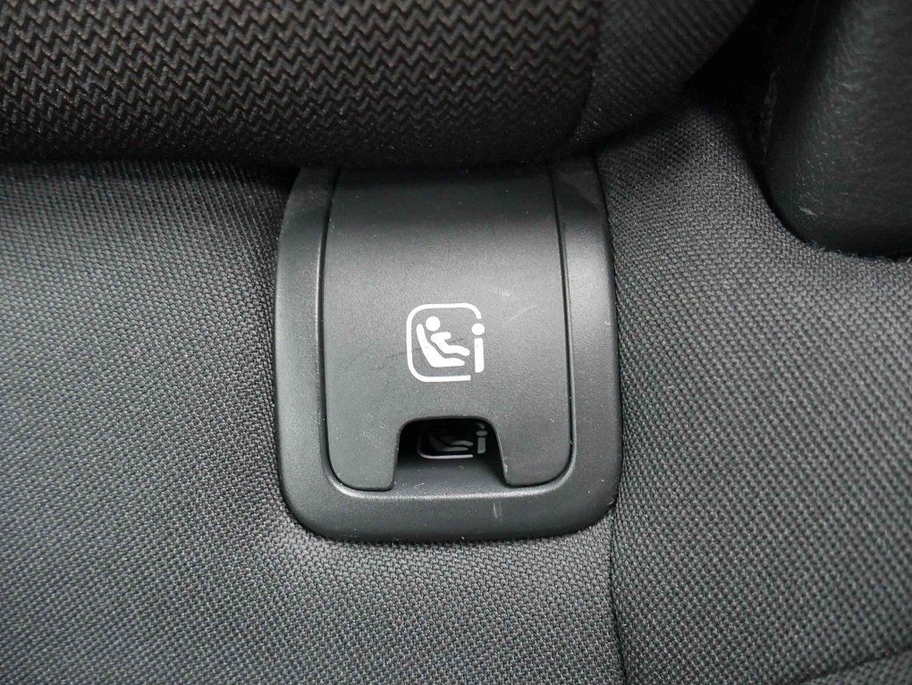 Mazda 3 2.0i 