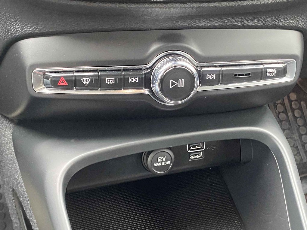 Volvo XC40 2.0D 
