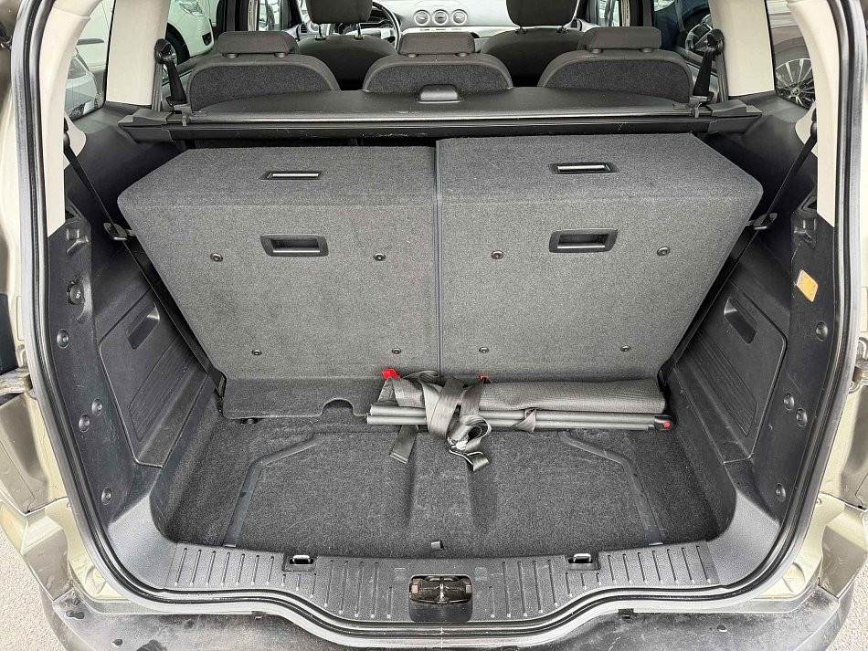 Ford S-MAX 2.2 TDCi Titanium