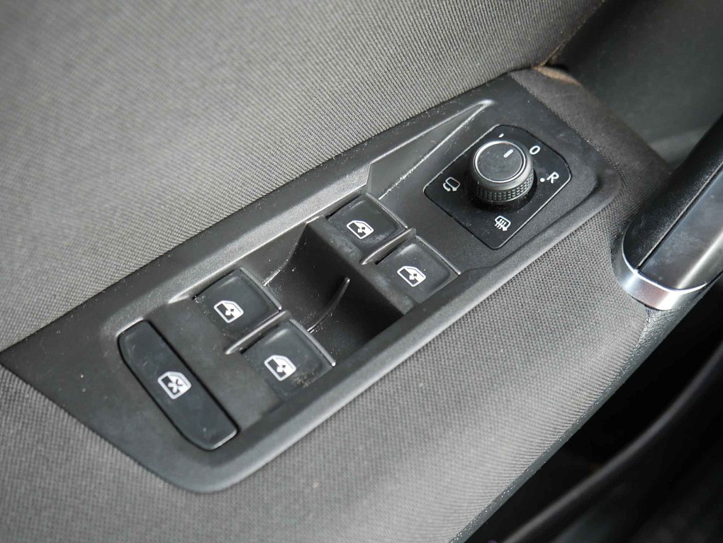 Volkswagen Touran 2.0TDi 