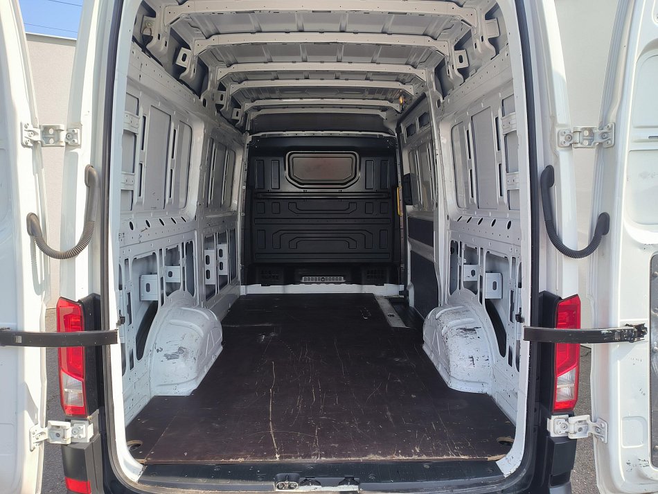 Volkswagen Crafter 2.0TDi  L2H2