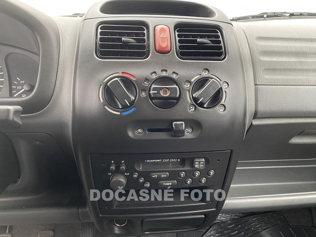 Opel Agila 1.0i 